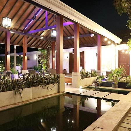 فندق Swanee Grand نيجومبو المظهر الخارجي الصورة